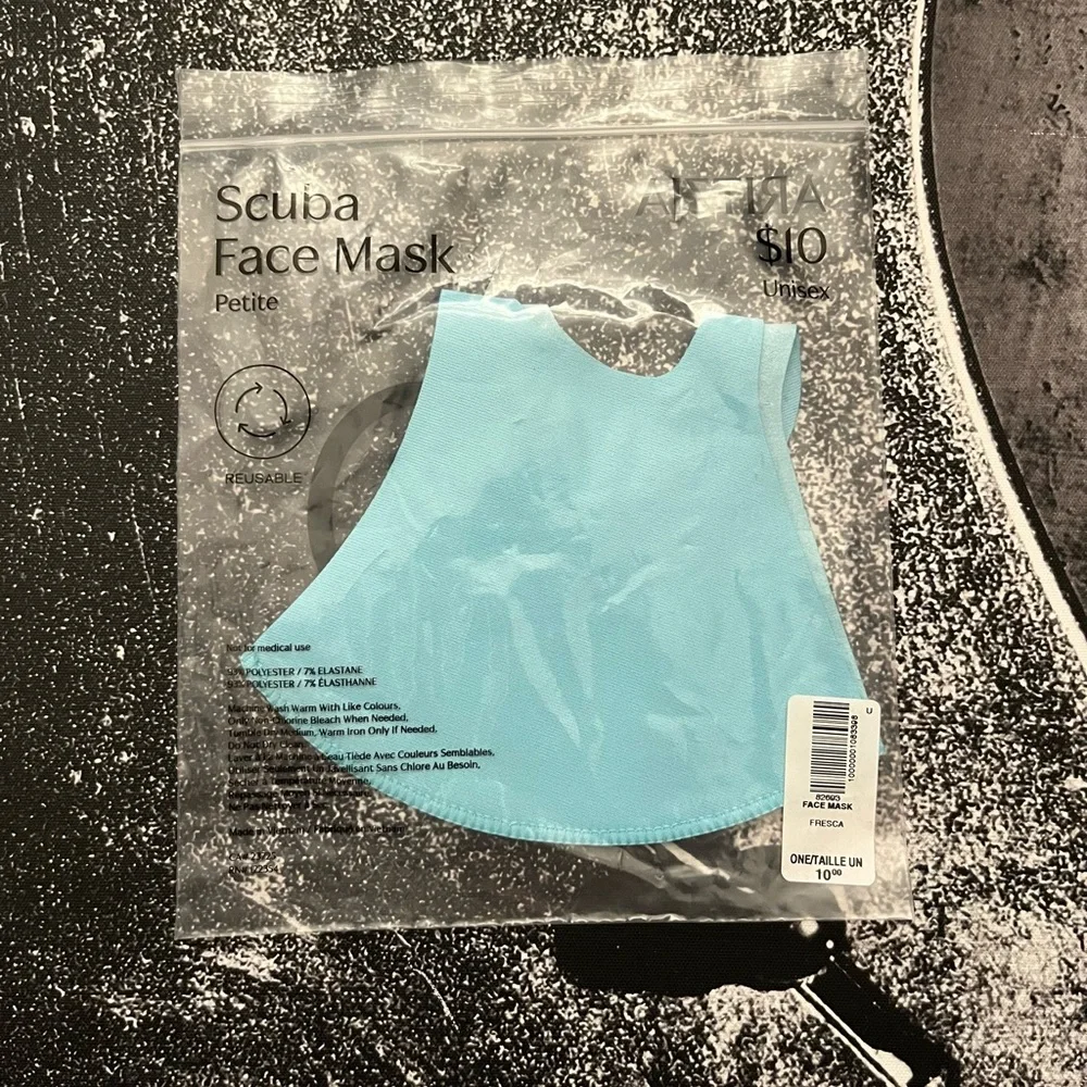 NEW Aritzia Mask